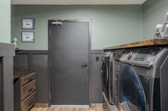 1250 SUTTON LOOP, Fairbanks, AK 99701