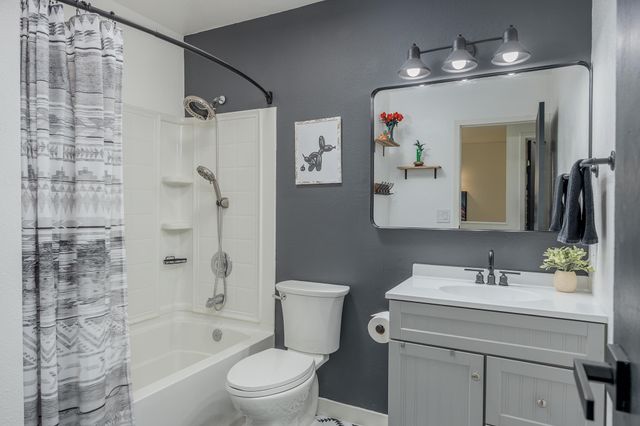 1250 SUTTON LOOP, Fairbanks, AK 99701