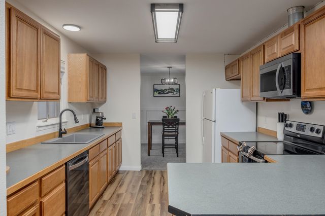 1250 SUTTON LOOP, Fairbanks, AK 99701