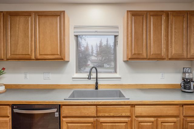 1250 SUTTON LOOP, Fairbanks, AK 99701