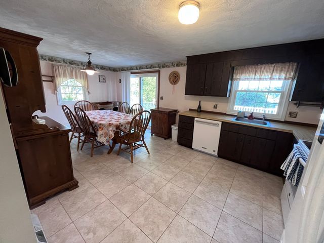 191 E Broadway, Haverhill, MA 01830