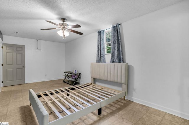 145 Austin Place Drive, Boiling Springs, SC 29319