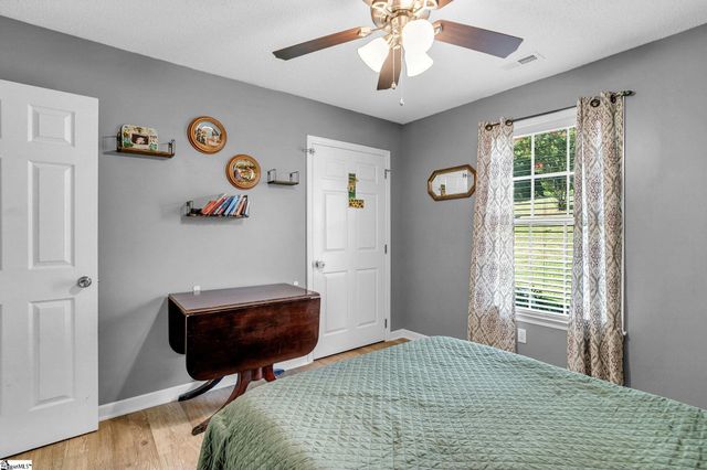 145 Austin Place Drive, Boiling Springs, SC 29319