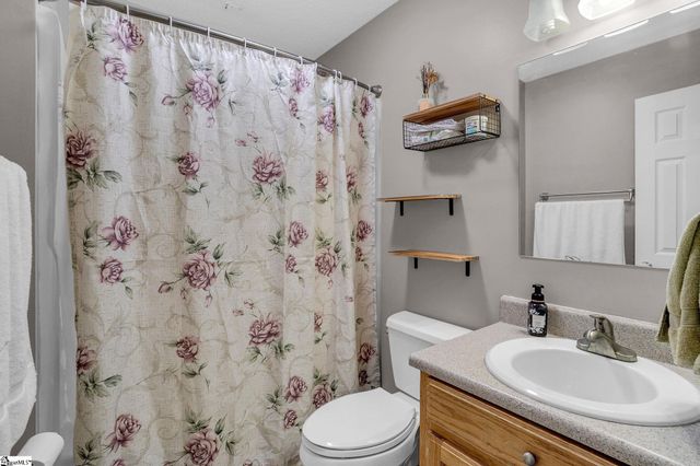 145 Austin Place Drive, Boiling Springs, SC 29319
