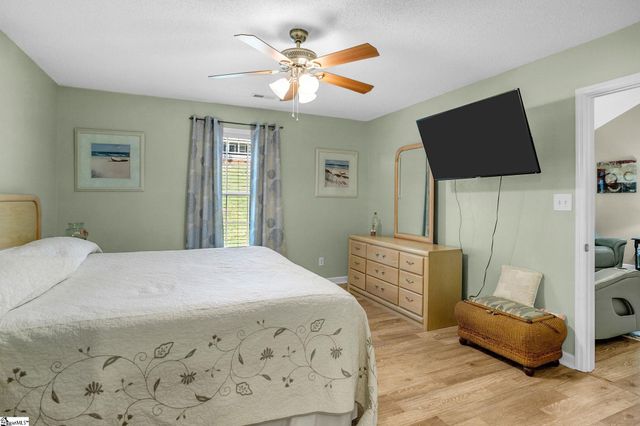 145 Austin Place Drive, Boiling Springs, SC 29319