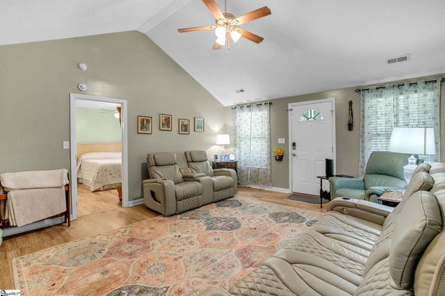 145 Austin Place Drive, Boiling Springs, SC 29319