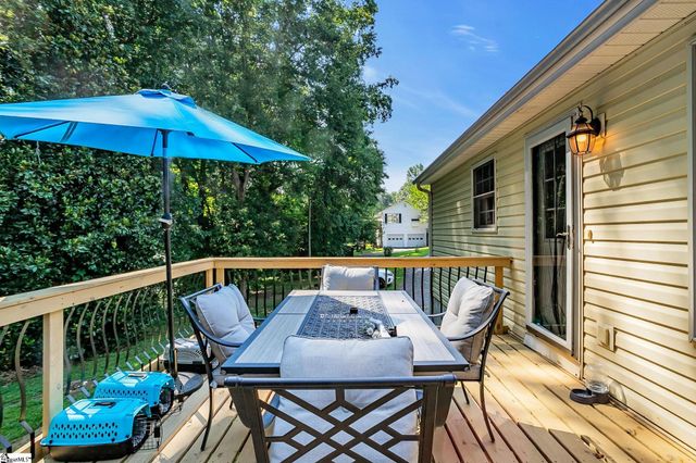 145 Austin Place Drive, Boiling Springs, SC 29319