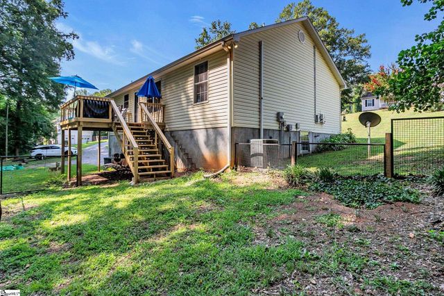 145 Austin Place Drive, Boiling Springs, SC 29319