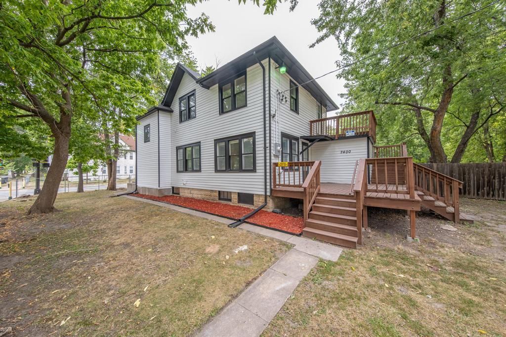 2400 Emerson Avenue N, Minneapolis, MN 55411 — photo 2