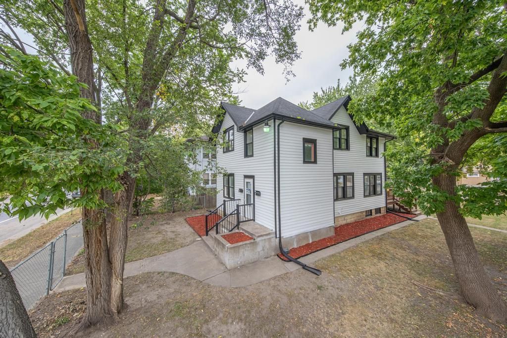 2400 Emerson Avenue N, Minneapolis, MN 55411 — photo 3