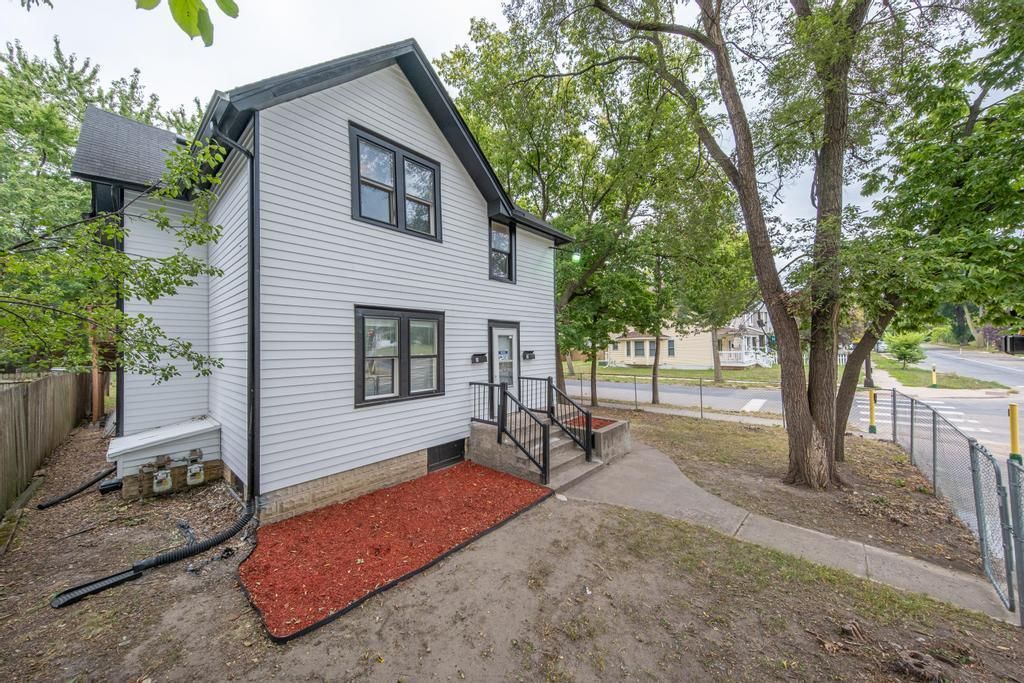 2400 Emerson Avenue N, Minneapolis, MN 55411 — photo 4