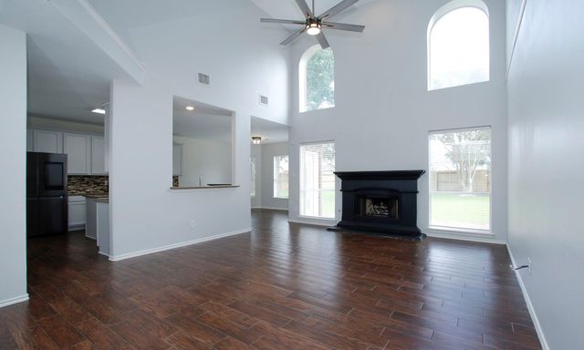 10314 Cliff Haven Court, Houston, TX 77095