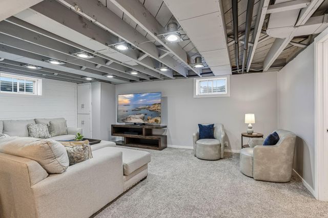 6029 Oakland Avenue, Minneapolis, MN 55417