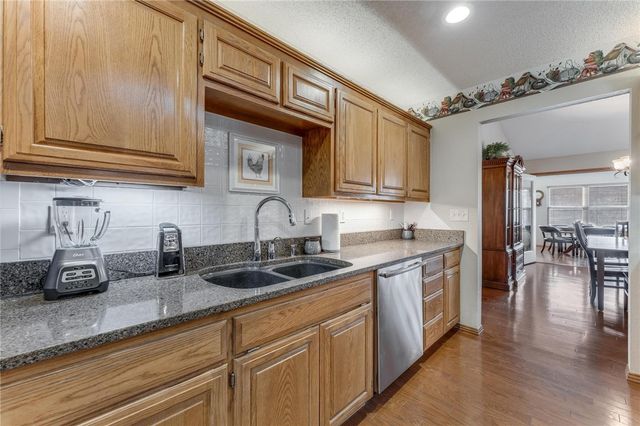 67 Pamona Drive, Bella Vista, AR 72715