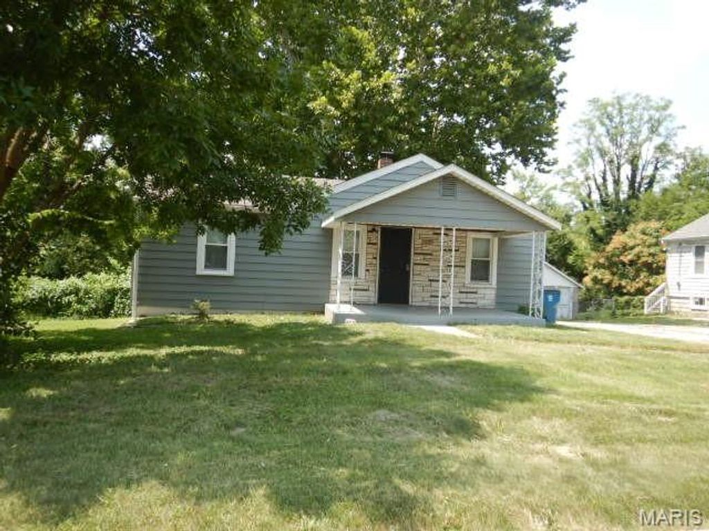 309 N Floridale Avenue, St Louis, MO 63135