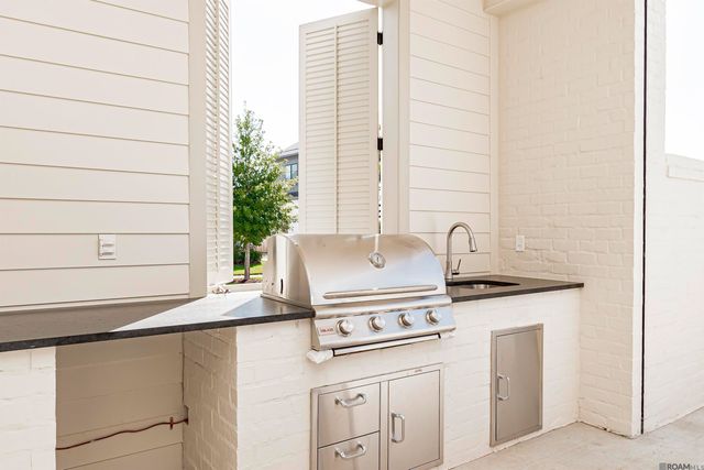 8318 Hattic St, Baton Rouge, LA 70817