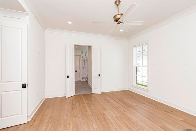 8318 Hattic St, Baton Rouge, LA 70817