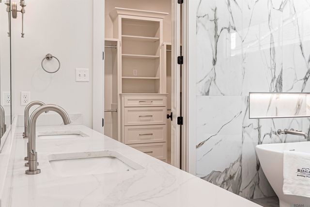 8318 Hattic St, Baton Rouge, LA 70817