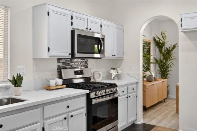 12755 Berrydale, Victorville, CA 92392