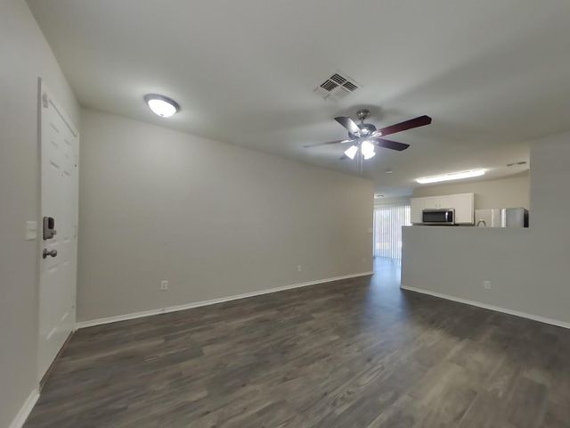 13962 N 132nd Lane, Surprise, AZ 85379