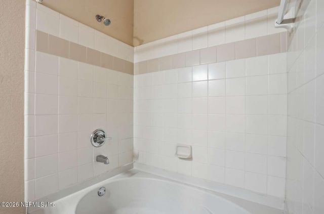 8290 GATE Parkway 512, Jacksonville, FL 32216