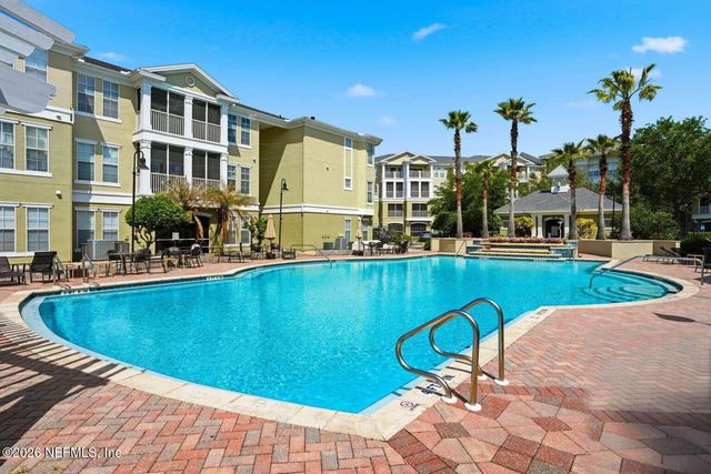 8290 GATE Parkway 512, Jacksonville, FL 32216