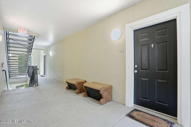 8290 GATE Parkway 512, Jacksonville, FL 32216