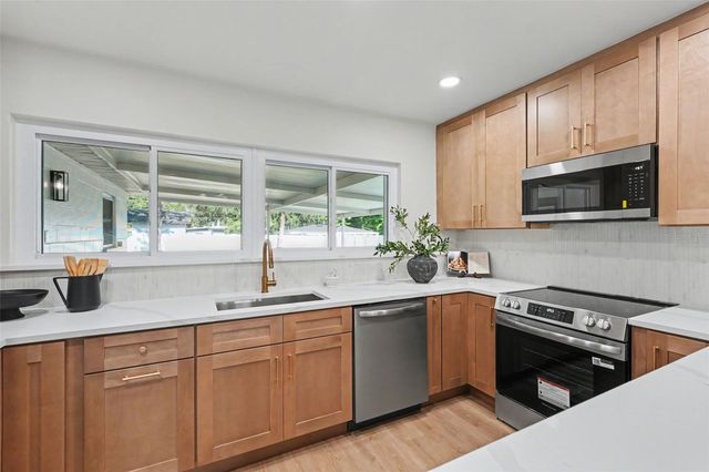 6504 N 20TH STREET, Tampa, FL 33610