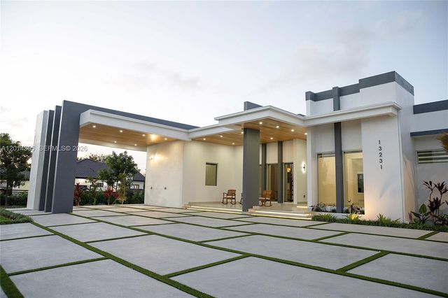 13231 SW 220 Street, Miami, FL 33170