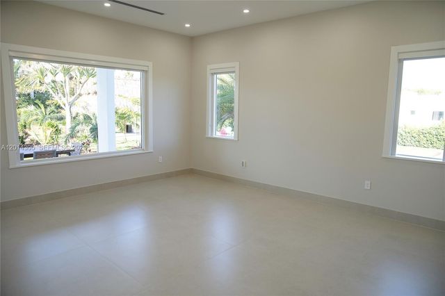 13231 SW 220 Street, Miami, FL 33170