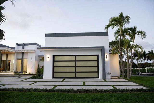 13231 SW 220 Street, Miami, FL 33170