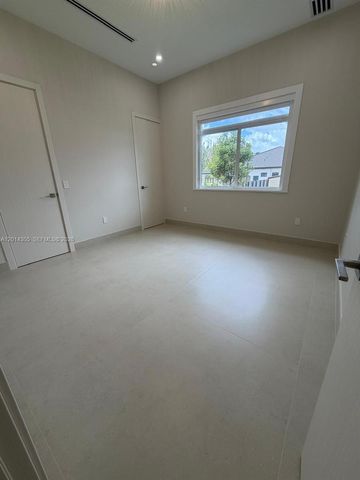 13231 SW 220 Street, Miami, FL 33170