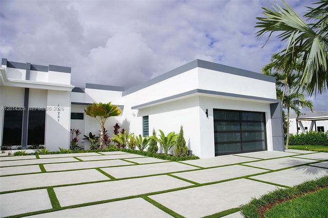 13231 SW 220 Street, Miami, FL 33170