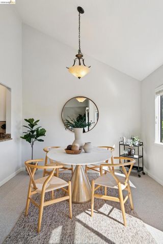 10 Pomfret Walk, Pleasant Hill, CA 94523