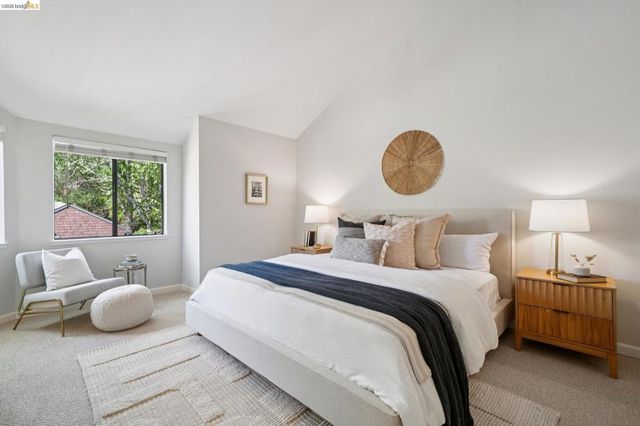 10 Pomfret Walk, Pleasant Hill, CA 94523