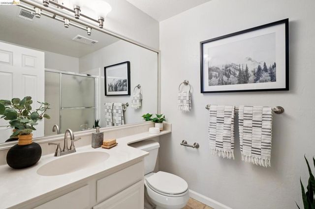 10 Pomfret Walk, Pleasant Hill, CA 94523