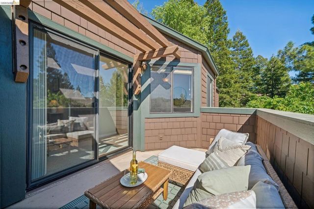 10 Pomfret Walk, Pleasant Hill, CA 94523