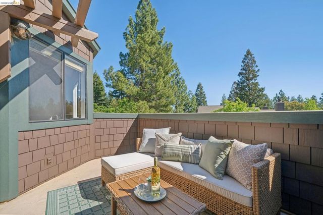 10 Pomfret Walk, Pleasant Hill, CA 94523