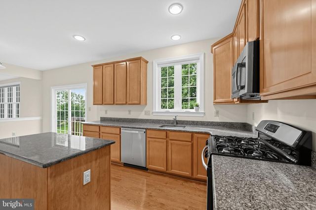 146 HIGHLAND DR, Coatesville, PA 19320