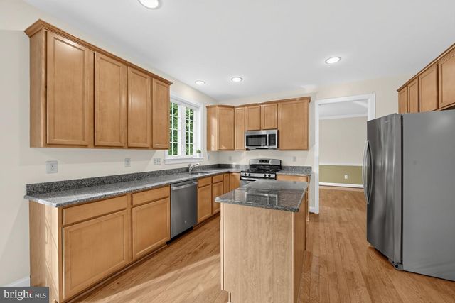 146 HIGHLAND DR, Coatesville, PA 19320