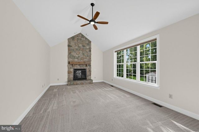 146 HIGHLAND DR, Coatesville, PA 19320