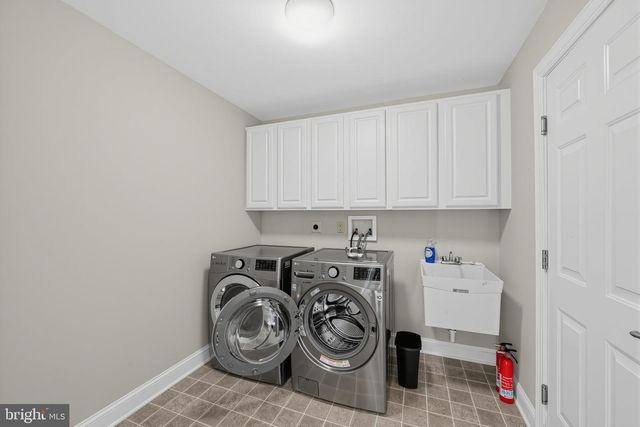 146 HIGHLAND DR, Coatesville, PA 19320