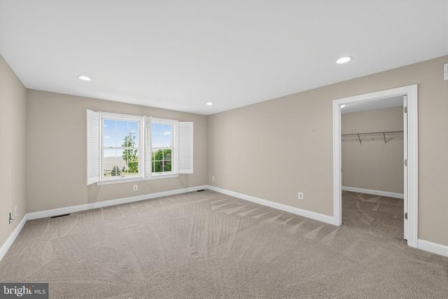 146 HIGHLAND DR, Coatesville, PA 19320