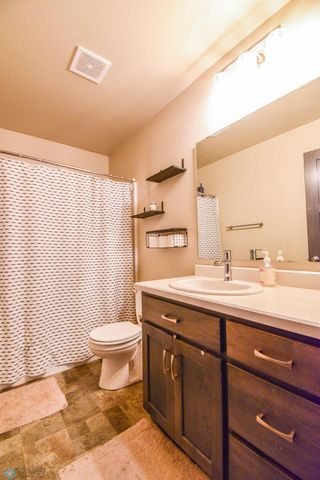 412 Hampton Drive W, Moorhead, MN 56560