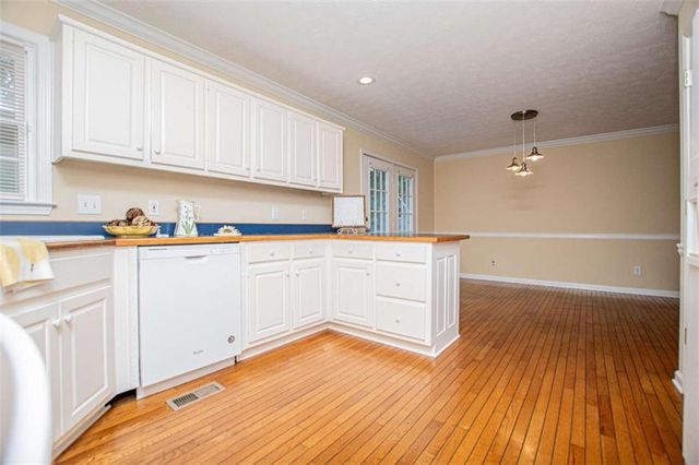 203 Comly Rich Drive, Carrollton, GA 30117