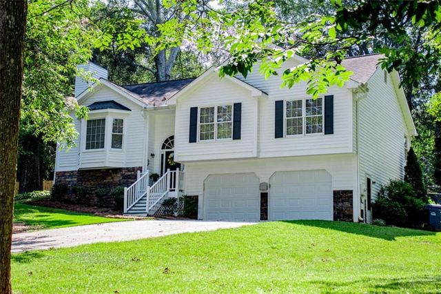 203 Comly Rich Drive, Carrollton, GA 30117