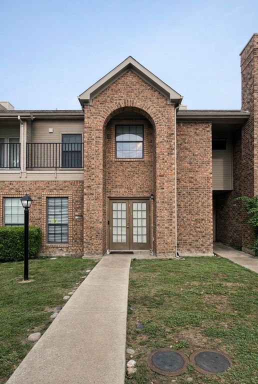 3500 E Park Boulevard 303, Plano, TX 75074