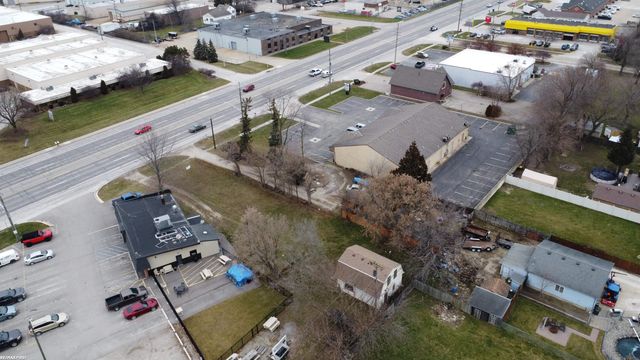 49520 Gratiot Avenue, Chesterfield, MI 48051