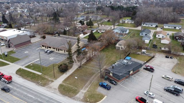 49520 Gratiot Avenue, Chesterfield, MI 48051