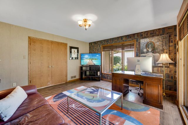 406 Wilderness Drive, Schererville, IN 46375